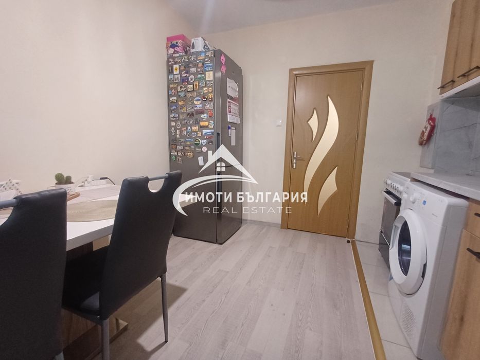 Продава се Тристаен апартамент в Карлово - 70 кв.м за 1858 €/кв.м - Снимка #6