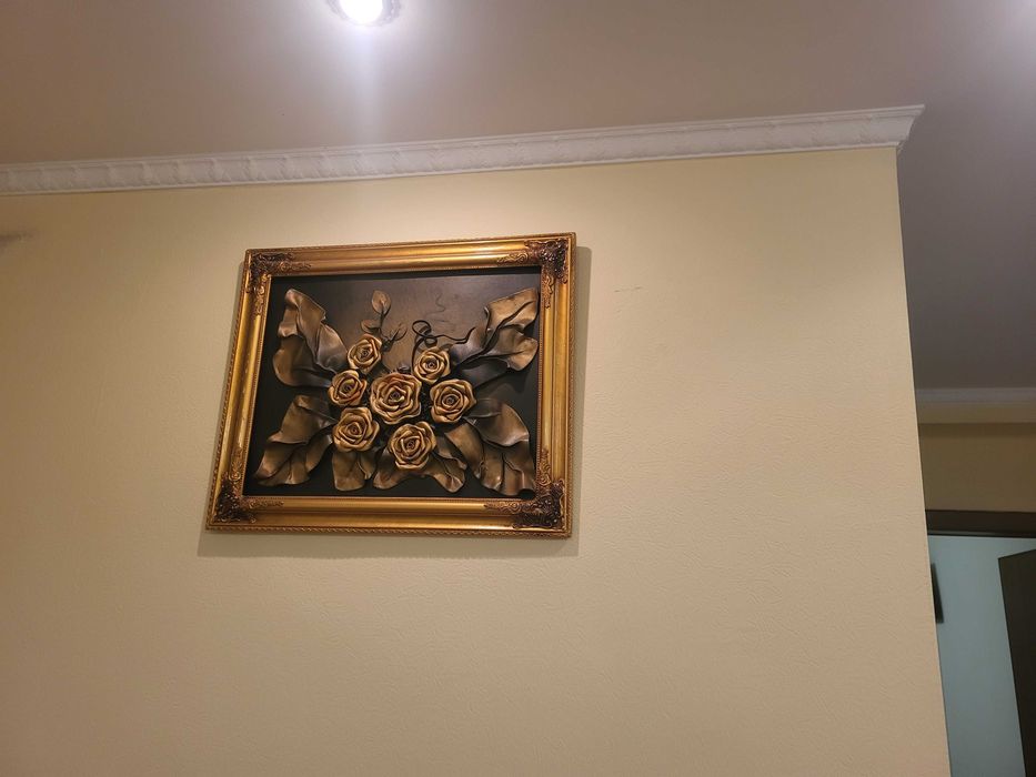 продам настенную картину в кожаном исполнении за 5000