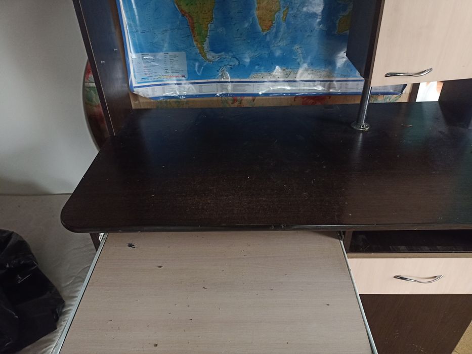 Продам письменный ( компьютерный) стол