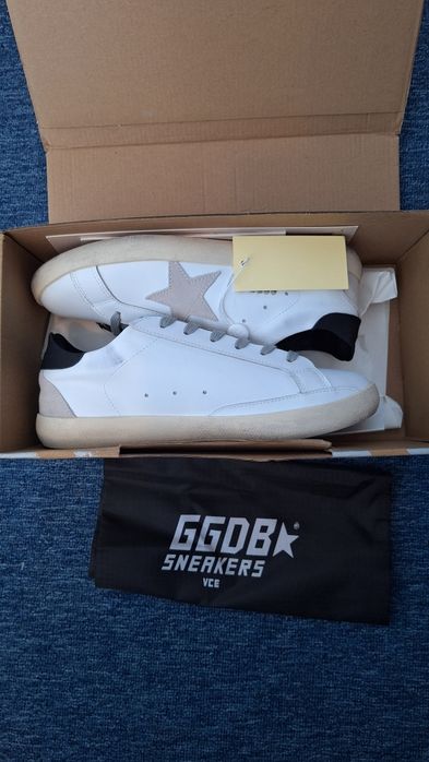 Adidasi golden goose