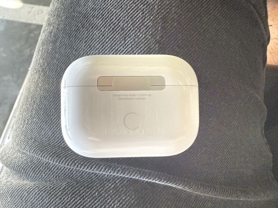 Слушалки Airpods pro 2 - само кейс