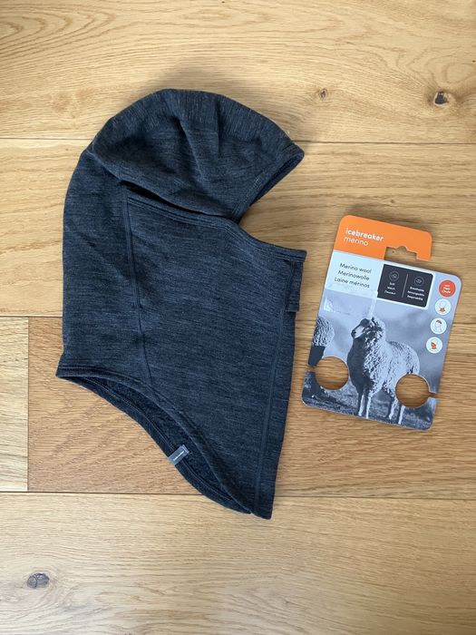 Чисто нова Icebreaker ски маска.