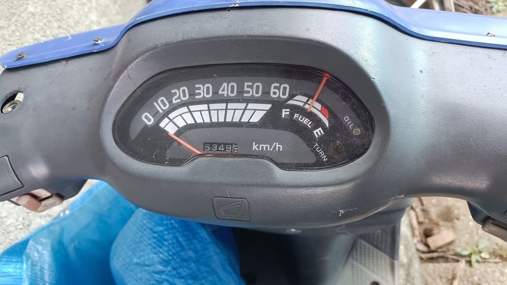 Scuter honda mai trebuie aranjat detali jos preț fix campina