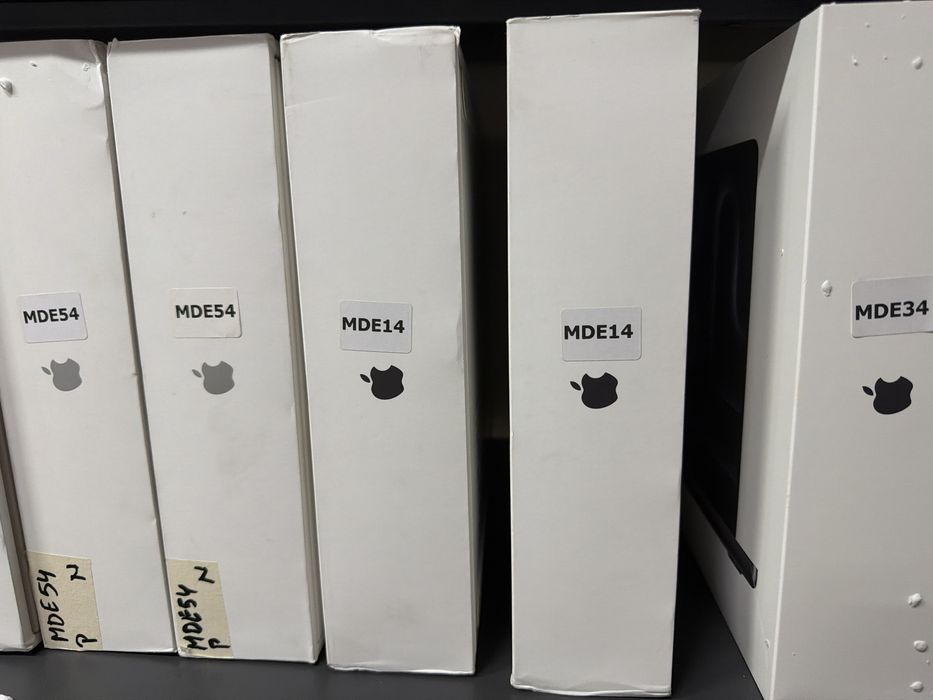 Apple MacBook Pro 14 M5 16 /1Tb