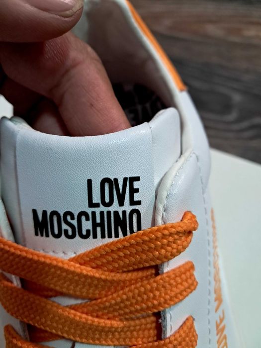Adidași  love Moschino nr 37
