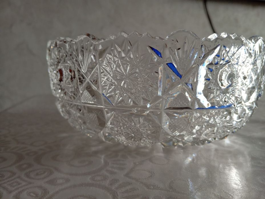 Хрустальная фруктовница