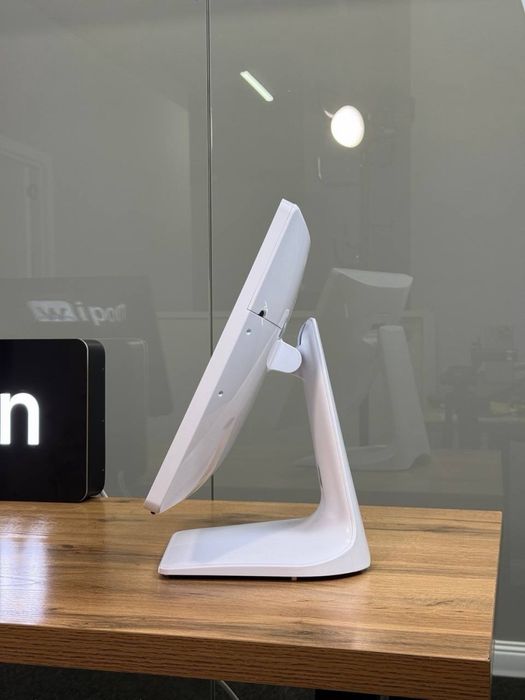 Моноблок с одним экраном, весы и программа