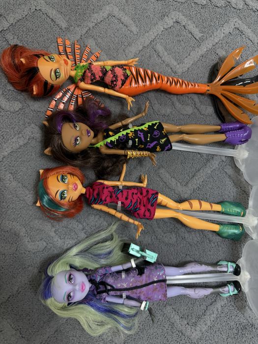 продам кукол монстер хай