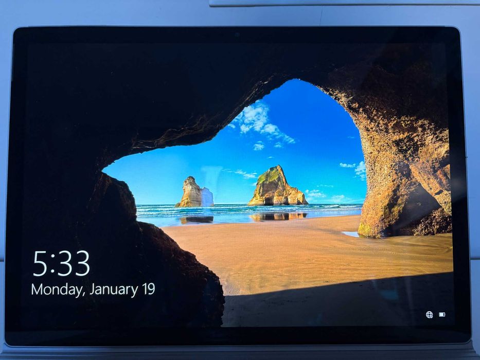 Microsoft Surface Book 2 13,5" i7-8650U 16GB RAM 512GB SSD GTX 1050