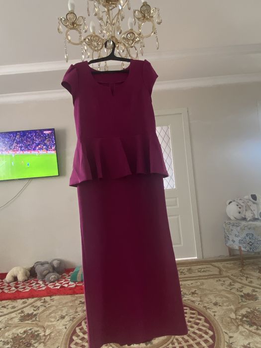 Женская одежда, платья 50-52 р