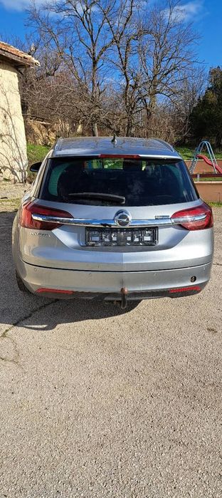 Опел Инсигния на части,може и цяла,