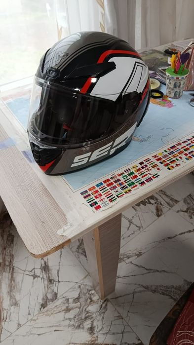 Шлем новый в хорошем сост