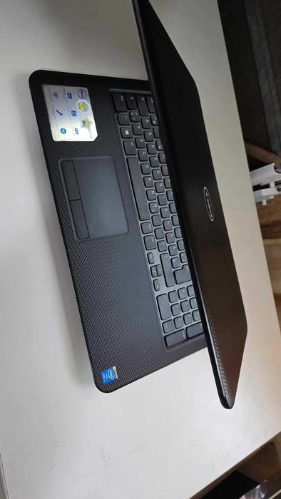 Dell pavilion i3 17' inci