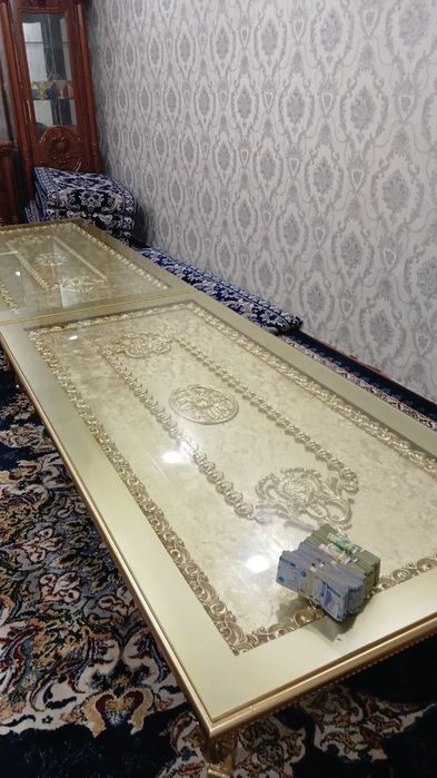 Stol xontaxta akvarim zakazga