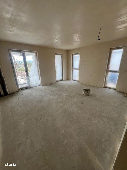 | Apartament 3 Camere 57 Mp | Floresti  | Zona Tineretului | Parcare |