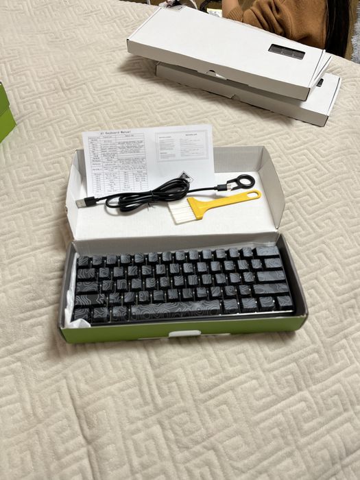 Продам Клавиатуру