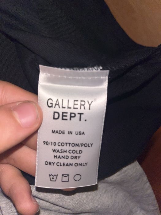 Tricou Gallery Dept.