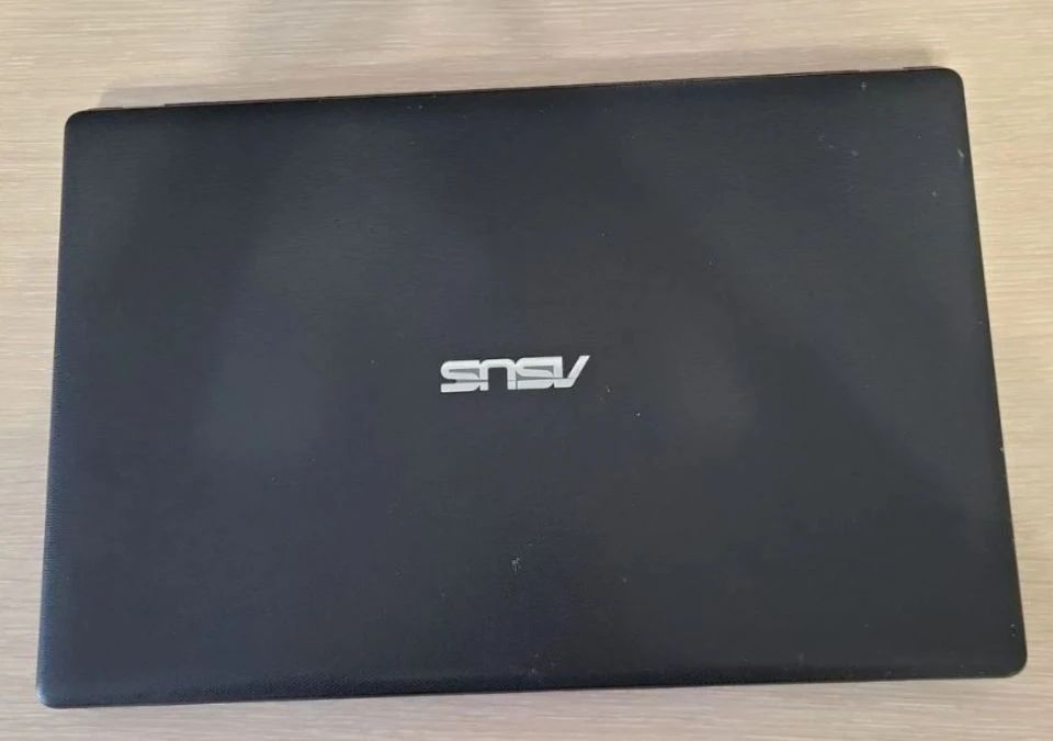 Продам ноутбук ASUS б/у