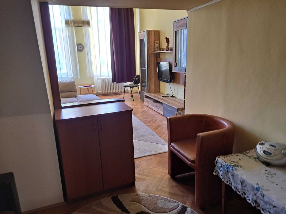 Apartament oferit spre inchiriere