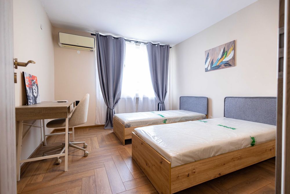 Продава четиристаен апартамент в гр. Разград - снимка 11