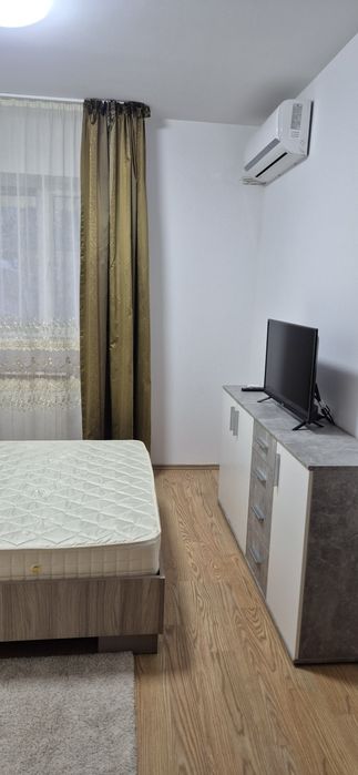 Inchiriez apartament 2 camere Green Park Tatarasi