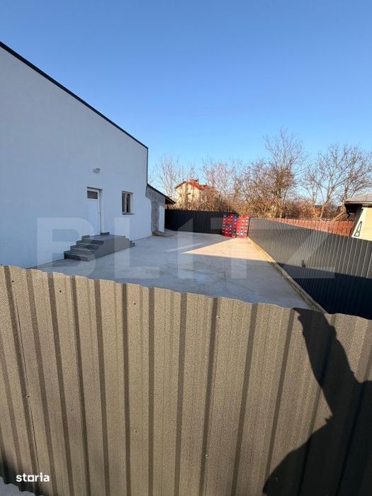 Spatiu 245 mp cu 10 parcari, curte logistica si rampa marfa – DN Rac