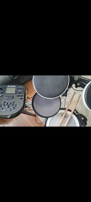 Tobe Yamaha DTXPLORER si Roland cu modul Alesis