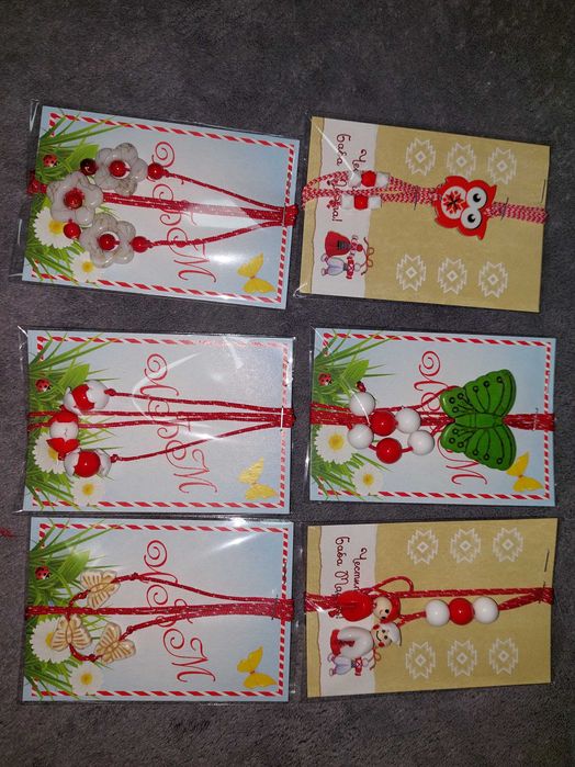 Ръчно изработени мартеници с  бродерия