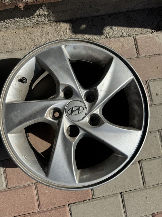 Продам титановые диски на Елантру