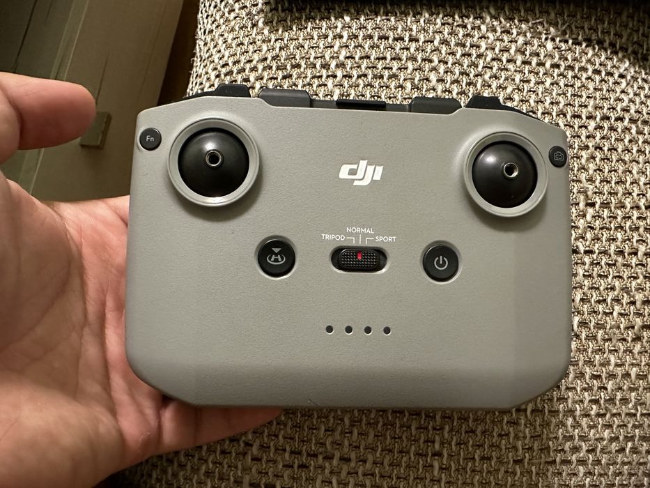 Продавам дрон DJI Mavic 2 Fly More Combo