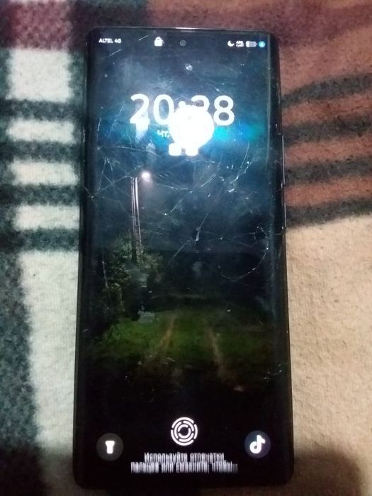 Tecno canon 30c 8/256