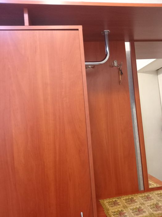Продам б/у прихожую