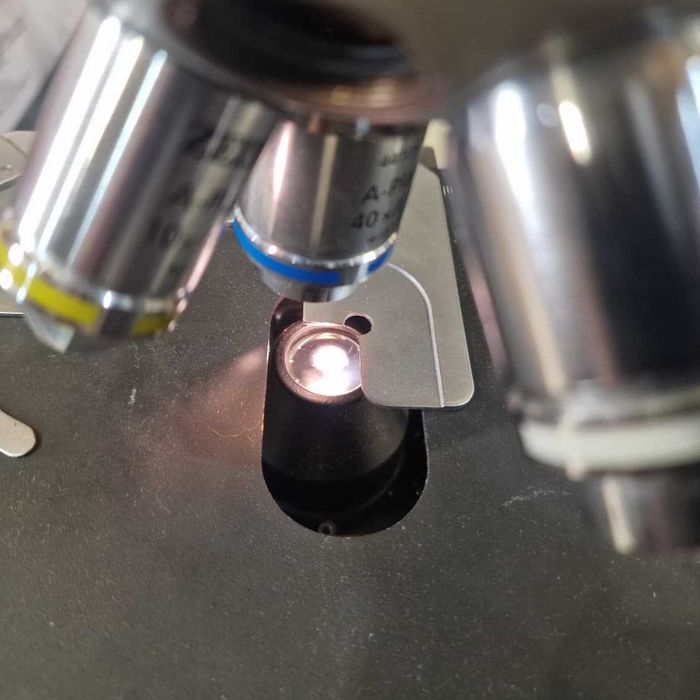 микроскоп zeiss axiostar