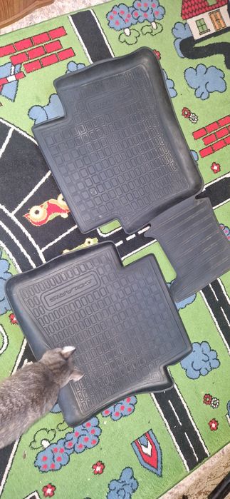 Полики на Hyundai Solaris