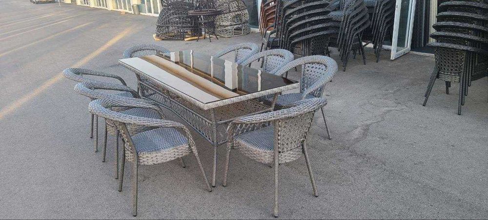 Oila uchun stol stul