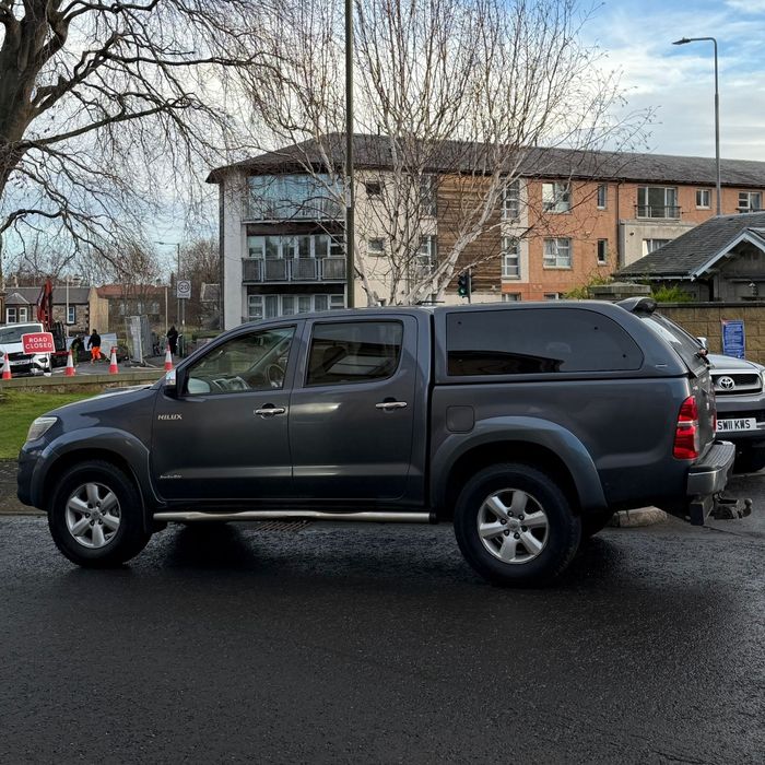 Jante toyota land cruiser hilux 17