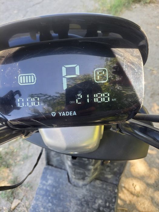 Yadea E8S skuter sotiladi