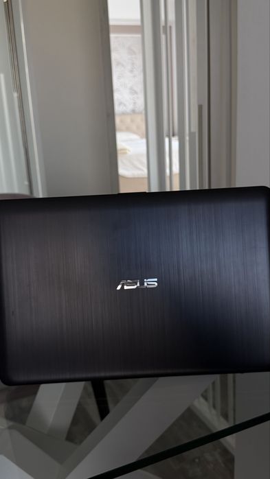 Laptop Asus -utilizat, stare perfecta de functionare