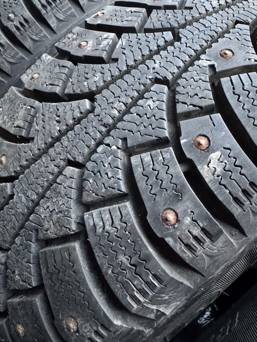 Колеса в сборе на 15, шипы