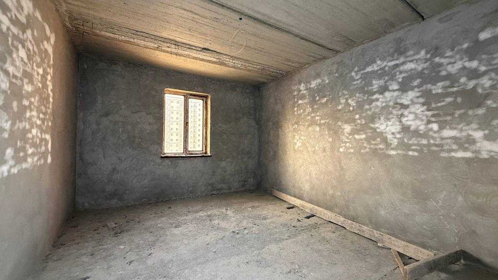 Шахар маркази 5 қаватда 3 хонали квартира сотилади.ID: 1544