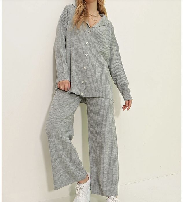 Set nou cardigan si pantaloni tricot