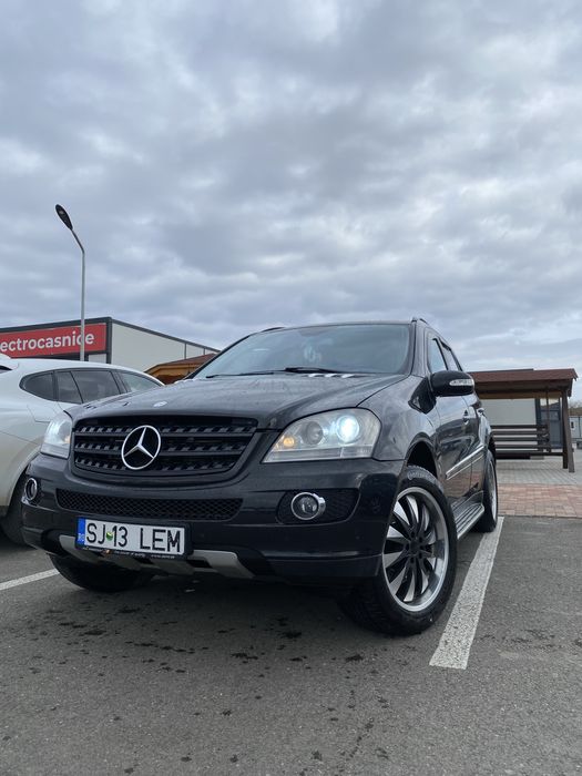 Vând mercedes Ml 320!