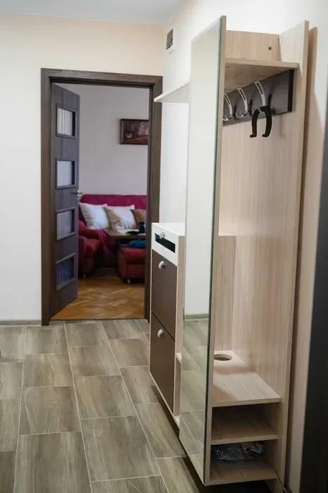 Тристаен апартамент, под наем, кв. Младост 2