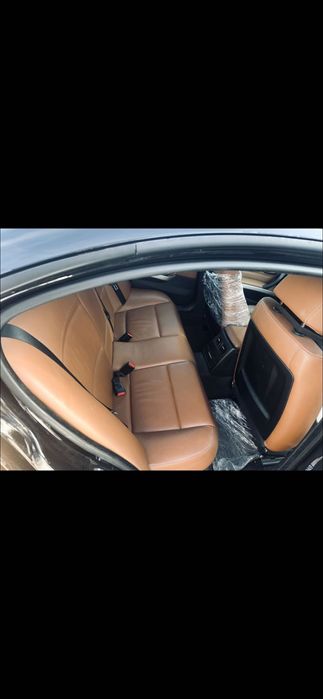 Автомобил : BMW 320