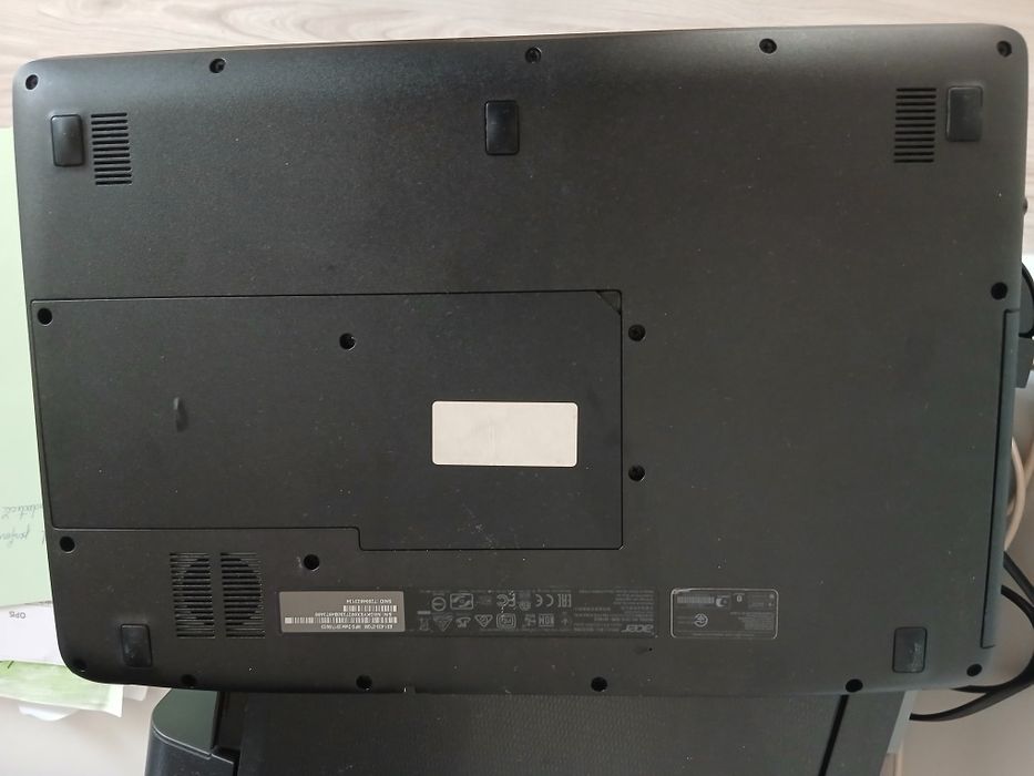Vand laptop Acer