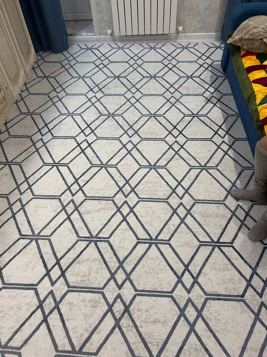 Продам ковер (б/у)