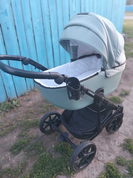 Продам детскую коляску