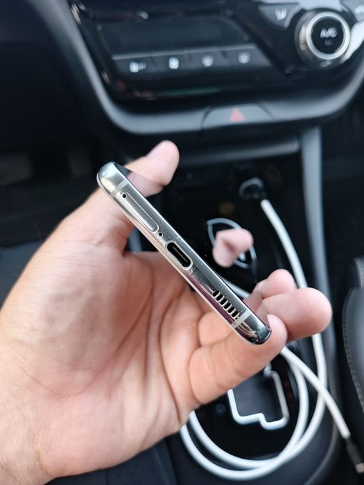 Продам Galaxy S21