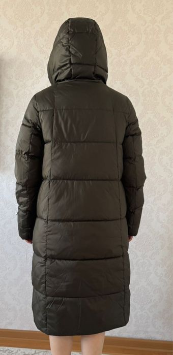 Продам зимний пуховик