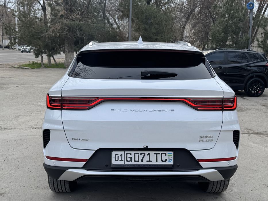 BYD Song Plus DM-I AWD